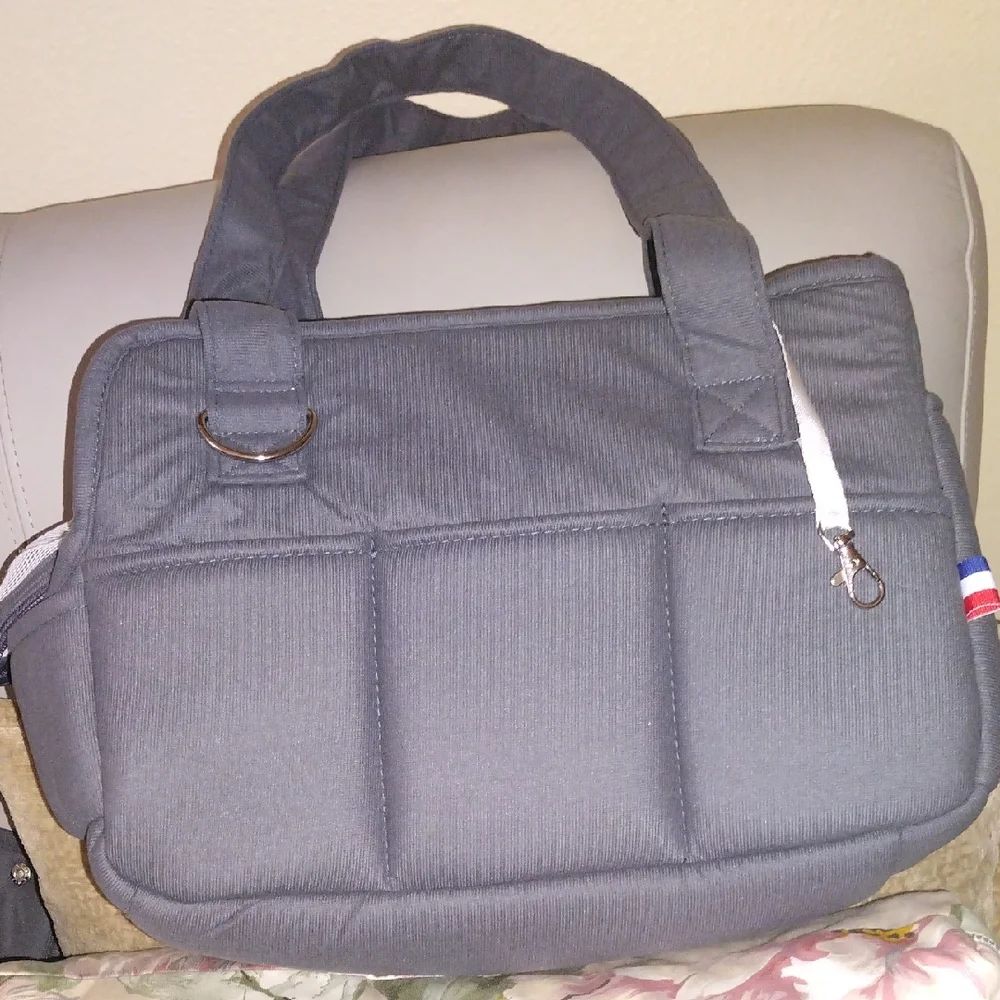 New Small Pet Carrier, Zippered, Cushion, Additional Strap, Mesh Top